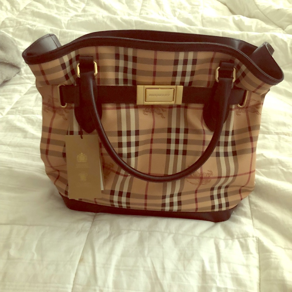 Brand New Burberry Golderton with Tags